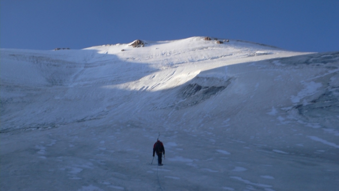 Рекреационный альпинизм в Ачик-Таше. Пик Мусы Джалиля по северной стене. (пик ленина)