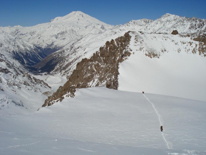 В Приэльбрусье закончились учебно- тренировочные сборы по ски- альпинизму МВД РФ и ФАР. (военный альпинизм, утс мвд рф)