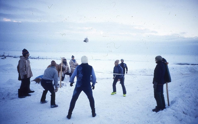 Зимой на п.Ленина 7134м (30 лет тому назад. Второе зимнее восхождение, январь-февраль 1990 года) Ч. 2 (Альпинизм, пик ленина)