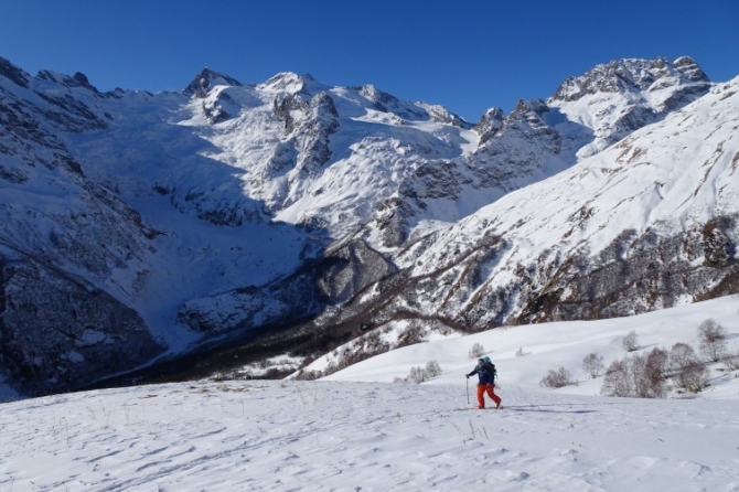 Первый ски-тур в Домбае в этом году (Alplife.ru, роман губанов, теберда, домбай, алибек, Семёнов Баши)
