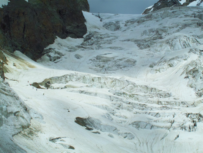 Ушба Северная, Классика. Часть1: Ледник. Много фото и видео. (Альпинизм)