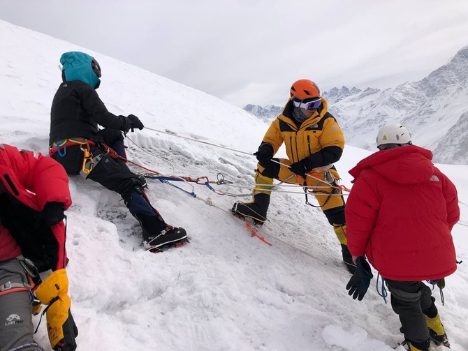 Клуб 7 Вершин приглашает в Приэльбрусье на курсы по подготовке к восхождениям на Эверест, Денали и в Антарктиде (Альпинизм)