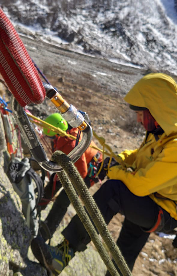 УТС на жетон «Спасение в горах» открыл безенгийский сезон 2021 (Альпинизм)