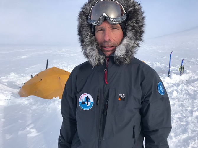 В Гренландии погиб известный полярный гид и путешественник Дирк Дансеркер (Путешествия)