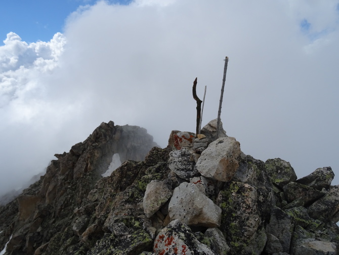 Чертова Гора - самая высокая из Вершин, стоящих непосредственно над курортом Теберда (Альпинизм)