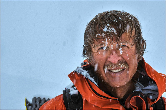 Фотовыставка о легендарных альпинистах «Разумеется… это невозможно» (Альпинизм)