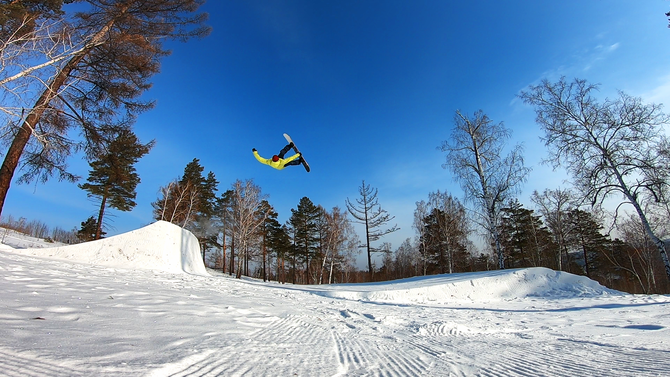 Иркутский сноубординг. Сноу-Парк "Tzarsky Rider". Творчество и спорт. (Горные лыжи/Сноуборд)
