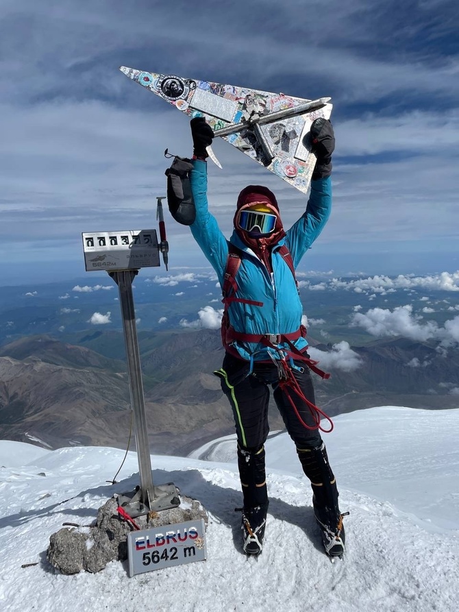 Номинация премии "Mountain Guides" - Полина Ошмарина. Премия "Стальной Ангел" (Альпинизм)