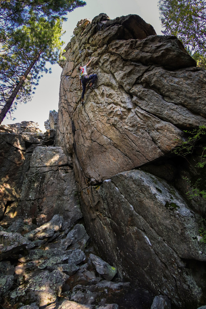 Скалолазание в Иркутске. Ложная Белая церковь. ()