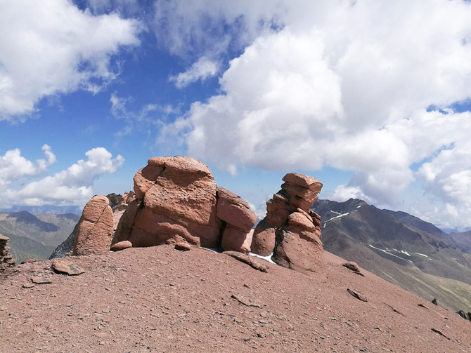 Фантастический мир скал Чегема. (Путешествия)