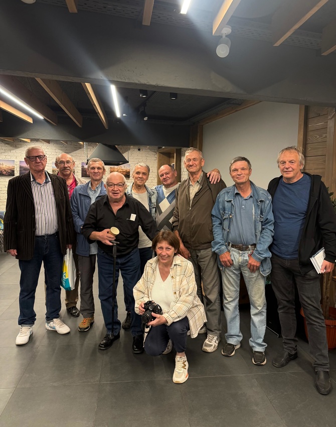 ВРАЧ, ПОКА САМ НЕ ПОДНИМЕТСЯ НА 7 ТЫСЯЧ - ОН ВЫСОТНЫМ ВРАЧОМ НЕ СТАНЕТ (Альпинизм)