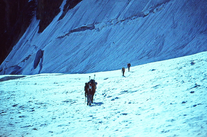 Из глубин архива туристского клуба НКМЗ - 5 (продолжение)