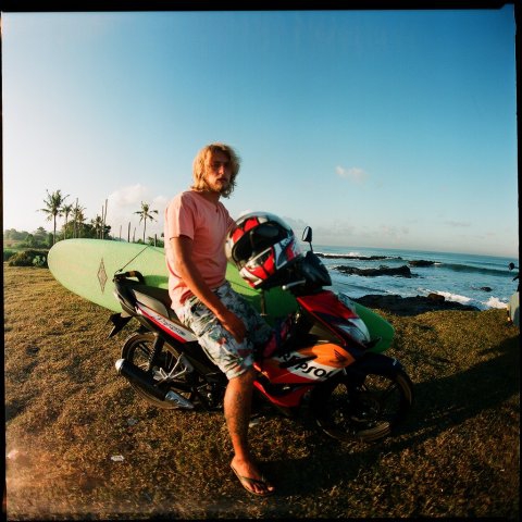 Костя Кокорев - каникулы на Бали (Вода, warmup, серфинг, surfing, warmuptv, bali)
