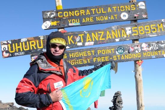Капитан команды Red Fox Asia установил рекорд на Килиманджаро! (Альпинизм, андрей пучинин, забег)