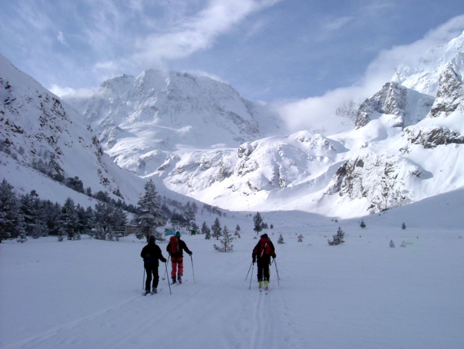 17 декабря приглашаем посмотреть, послушать и не только.... (Альпинизм, альпиндустрия, эльбрус, ски-тур)