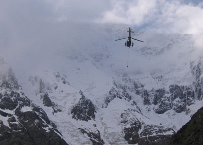 Вертолетные спасработы на высоте 6300м (Альпинизм, simon kehrer, walter nones, alouette iii, nanga parbat, томаш хумар, рупальская стена, нанга парбат)