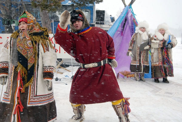 День оленевода в деревне Харампур на Ямале (традиции, коренной народ, оленеводы, неща, ненцы)