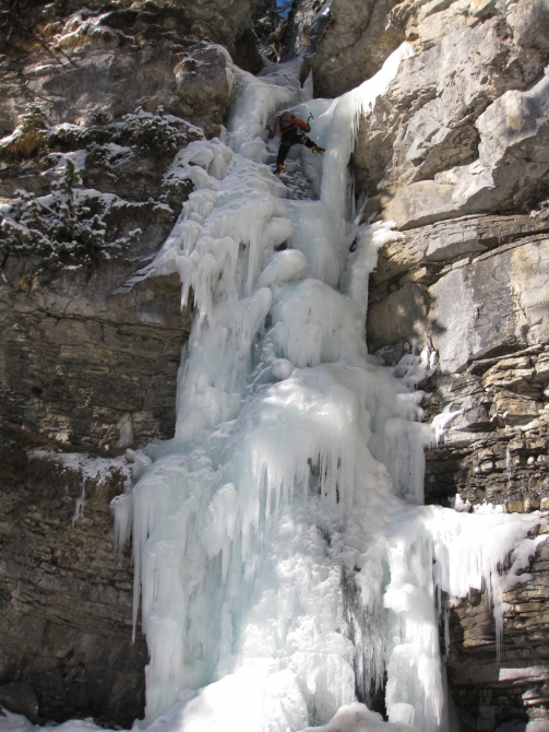 Deep Water Ice Freesolo (Ледолазание/drytoolling, альпы, ледолазание)