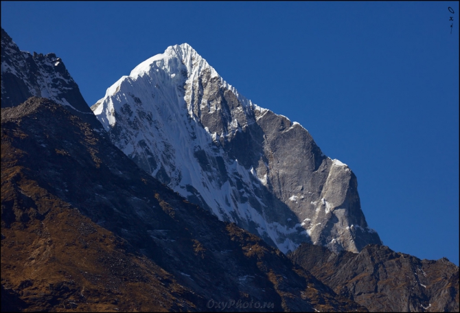 Время потихоньку идет, но Гималаи не отпускают - тянут, как магнитом... (Горный туризм, гонгла, тамсерку, чолацзе, пумо ри, нупцзе, намче базар, photo, конгде, горы, фотография, фото, ама даблам, горный туризм, непал, трек)