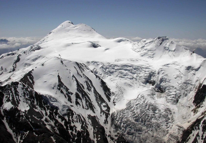  «Снежный  Барс России» – новое почетное звание в российском альпинизме  (фар, снежный барс, слотюк)
