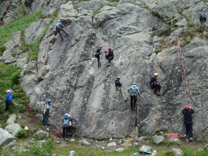 Центральная школа инструкторов альпинизма – 2010. (мариев, цши, vento, каммерландер, душарин, red fox, фар)