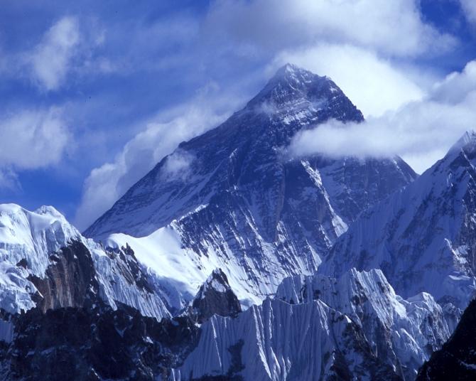 2007 - повышение цен на Эвересте. (Альпинизм, гималаи, китай, ронгбук, коммерческий альпинизм, олимпиада)