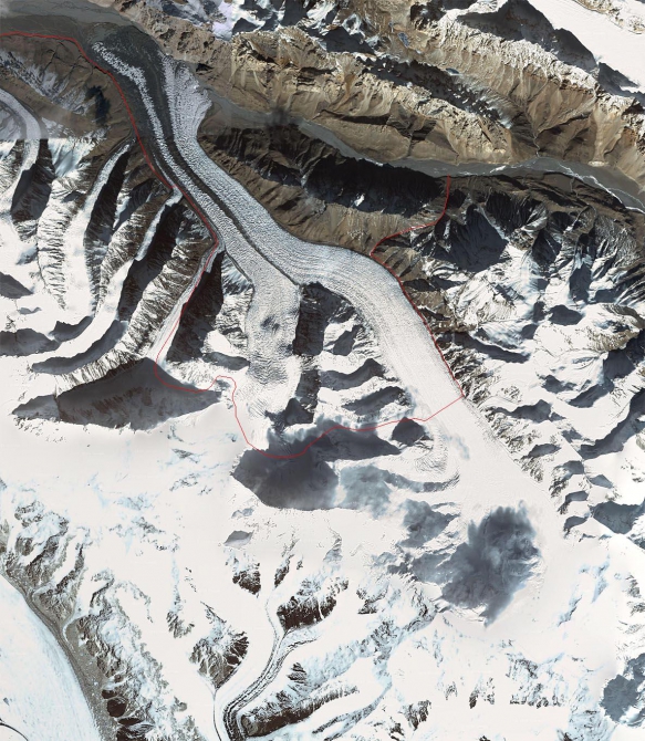 По леднику Сингхи ( Singhi Glacier ). (Альпинизм, терам кангри, стагхар, кайягар, сиачен музтаг, шаксгам, каракорум, маи)