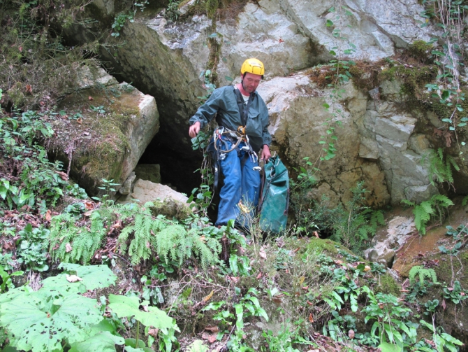 Пещера Нижнеуральская (Спелеология)