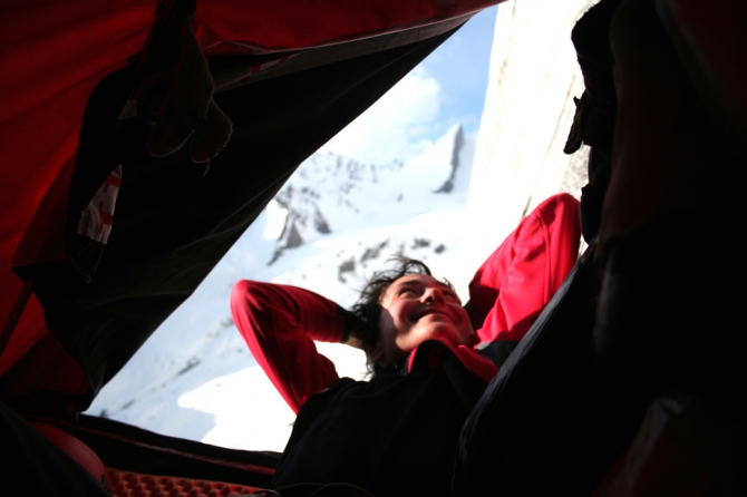 Номинанты Хрустального пика-2010: Девушки на Амин-Бракк... (Альпинизм, risk.ru, события, восхождения, хрустальный пик, outdoor-проекты)