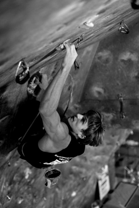 Евгений Зазулин: хотел повеселить публику (Скалолазание)