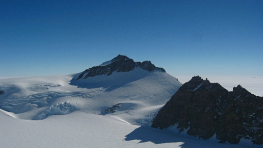 Антарктида - рассчитывать только на себя (Путешествия, 7 вершин, альпинизм. пик винсон, путешествия)
