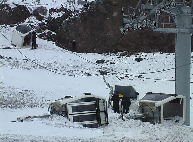 Фотографии взорванной канатной дороги на Эльбрусе (Горный туризм, теракт)