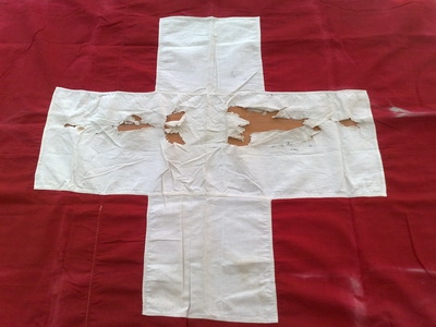 Музейный экспонат - Швейцарский флаг, найденный в горах Кавказа! (Альпинизм, бизенги, миссес-тау, дых-тау, харьковский альпклуб)