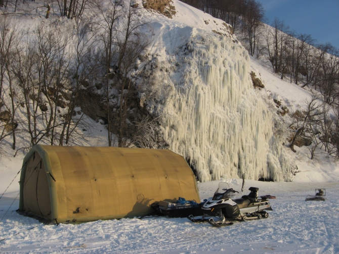 Как мы заливали сосулю к ICE CAMEL 2011 (Альпинизм, ледолазание, драйтулинг, drytooling, самара, risc, альпина, o`clock, медведи)