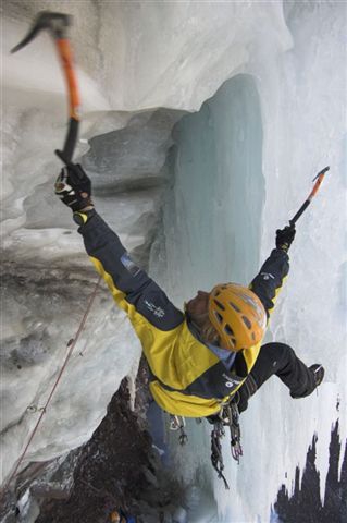 ICE-клайминг на ICE-ленде (Ледолазание/drytoolling, экспедиции, лёд, паперт, исландия, ляйхтфрид, микст)