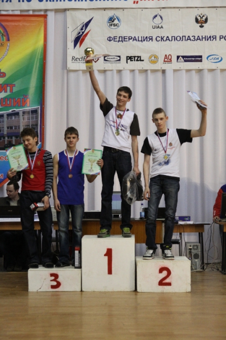 Молодежный Кубок ФСР «Янтарные Вершины-2011»: итоги 2-го дня (Скалолазание, черешнев, калининград)