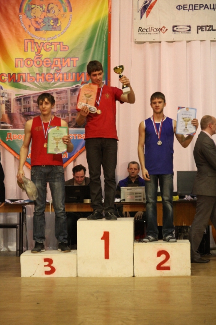Молодежный Кубок ФСР «Янтарные Вершины-2011»: итоги 3-го дня (Скалолазание, черешнев, калининград)