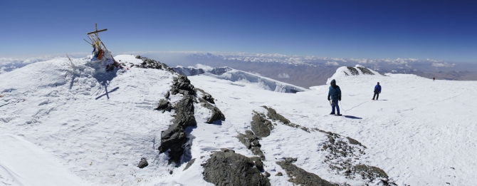Комплексная экспедиция МАИ на Китайский Памир летом 2011 г. Фотографии и краткое описание перевалов. (кокосель, кызылсель, музтаг-ата)