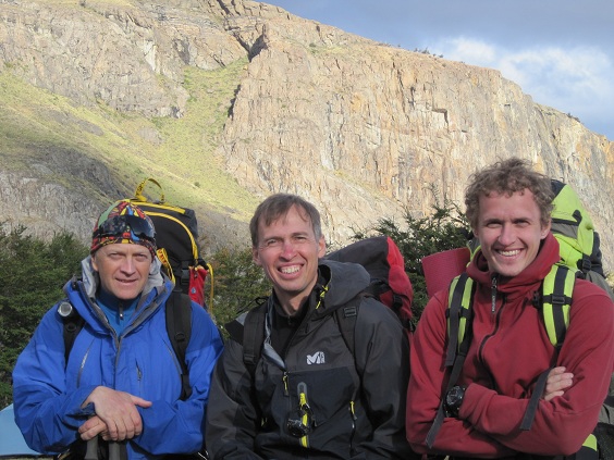 ПотоГония на на юго-восточной стене Пуансенота (Альпинизм, poincenot, climbing, new route, first ascent, дашкевич, серегин, дмитриенко, русский путь, патагония, первопроход, стена)