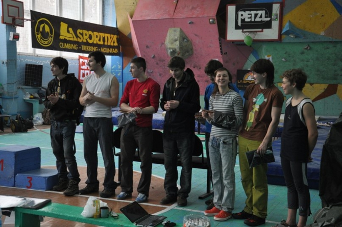 Соревнования по боулдерингу "Смола-Весна 2012" (Скалолазание, смоленск, скалолазание)