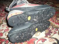 Продам ботинки «Asolo» горные, жёсткие ботинки, с двумя рантами. (Горный туризм, 39 размер)