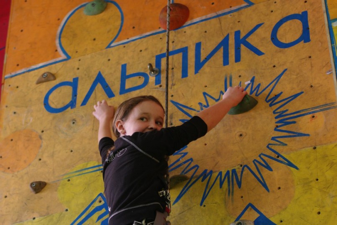 Детский фестиваль по скалолазанию в Йошкар-Оле (Скалолазание, скалолазание, марий эл, йошкар-ола, альпика)