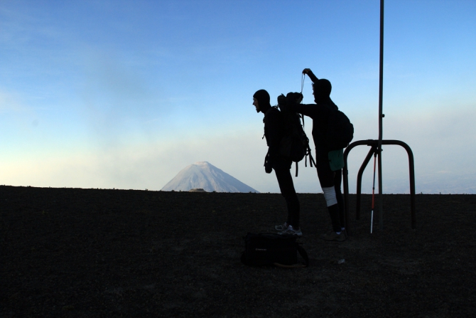 Спортивно-научная кругосветная экспедиция "Огненный Пояс Земли" (Путешествия, кругосветка, вулканы, велоспорт)