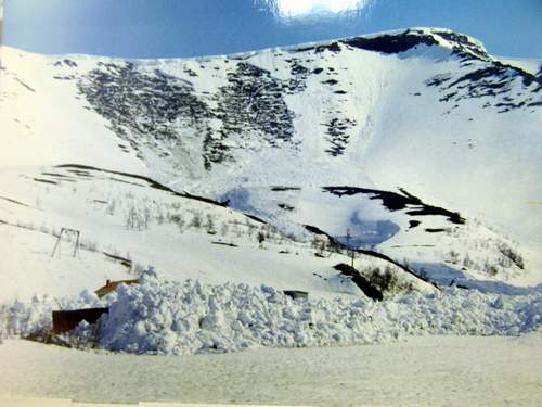 Вот такие лавины бывают на Хибинских склонах... (Горные лыжи/Сноуборд, хибины, горы)