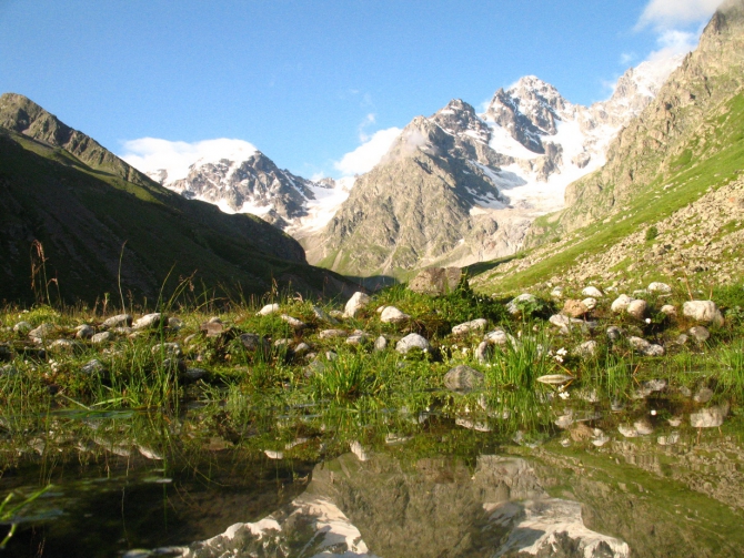 Редкопосещаемые ущелья Кавказа. Хазни. Фотозарисовка 2011года. (Альпинизм, альпинизм, ущелье хазни, путешествие)