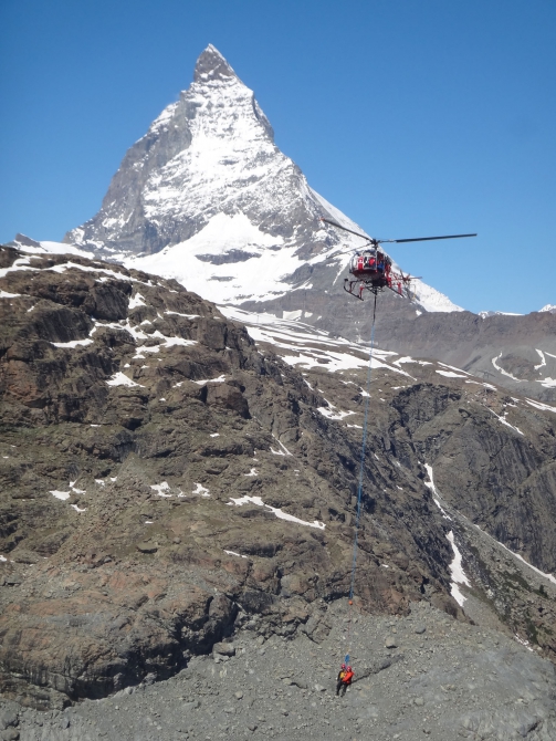 Спасательный вертолет на Кавказе (Альпинизм, heliaction, спасение в горах, хелиэкшен, провалов)