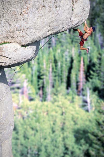 Pics of the day , part 3. great shots.. (photo, sport, trad, bouldering)