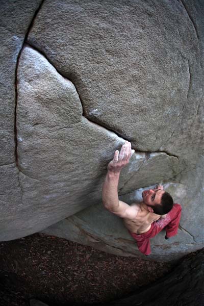 Pics of the day , part 3. great shots.. (photo, sport, trad, bouldering)
