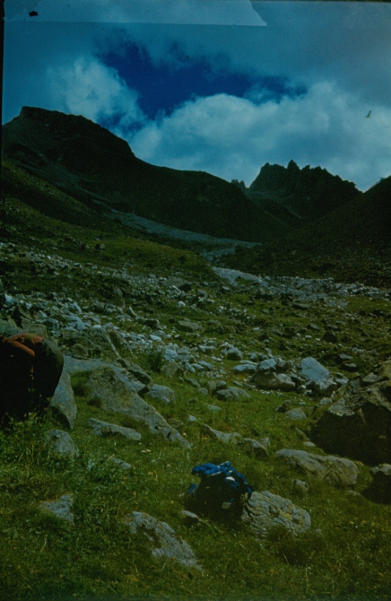 ".забыв о будничных делах, проговорим мы с другом о горах.." (адыр-су, 1987, джайлык)