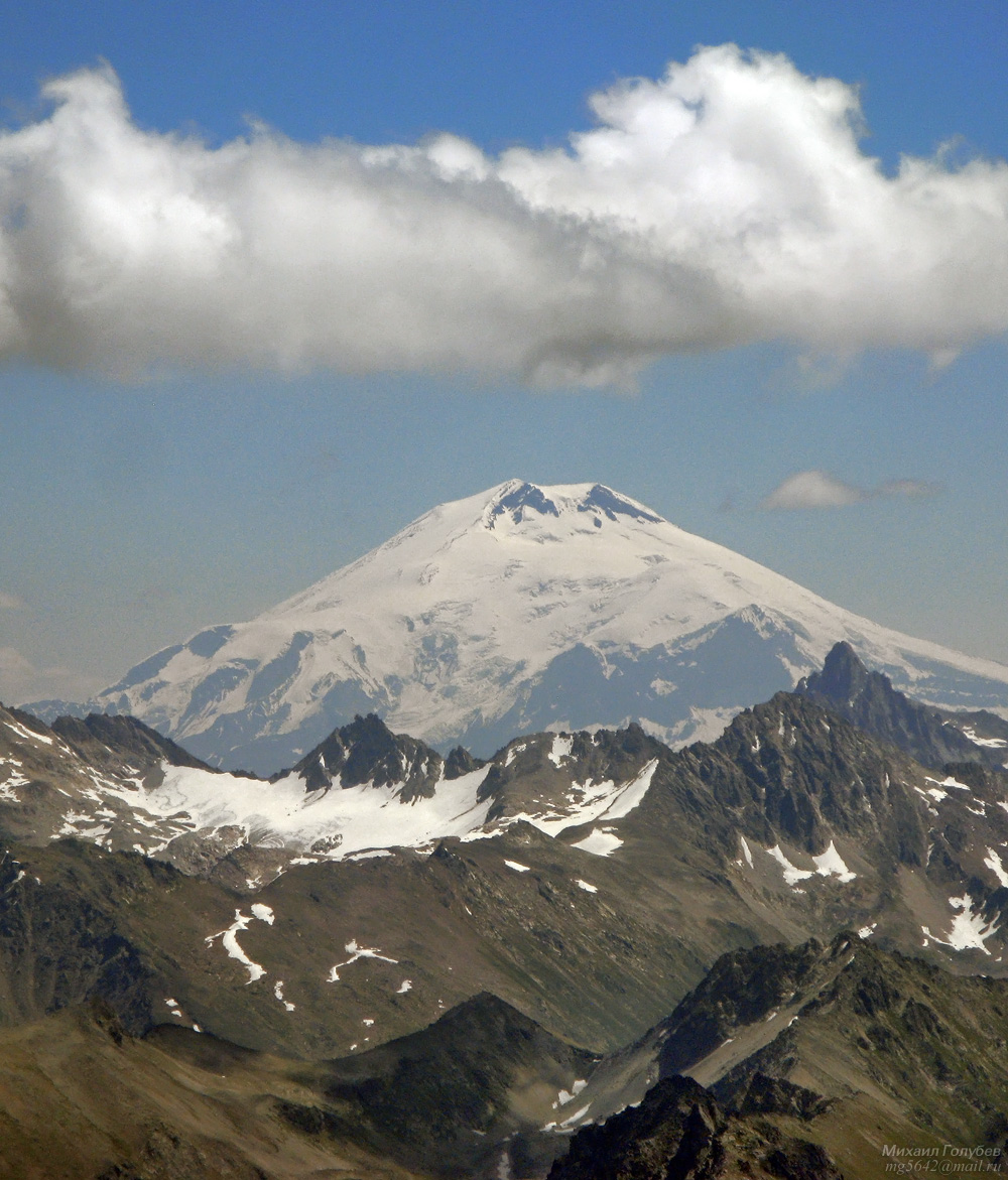 Вторая по высоте гора в россии. Горы Кавказа Эльбрус. Северный Кавказ Эльбрус. Северный Кавказ горы Эльбрус.